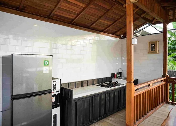 Santhara Canggu Wooden House * Pererenan